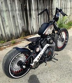 Conociendo A Harley Davidson 883 Bobber