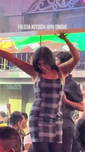 #forever90 #classics #losnoventa #90s #pty #lovethe90s #90 #throwback #1990 #vibes #90smusic #oldisgold #cachureos #kitsch #scl #blondieclubcl