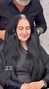 35K views · 98 reactions | Ez az idős hölgy teljes átalakuláson ment keresztül, és 15 évvel fiatalabbnak tűnik… Nézd meg a kommentekben  | Élettörténetek | Facebook