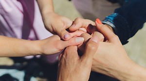 Polyamorie: So funktioniert Liebe außerhalb der Monogamie