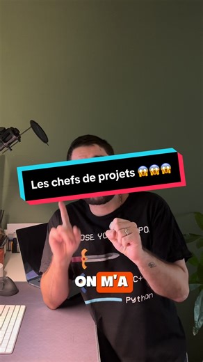 Aujourd’hui, on s’attaque aux chefs de projet : ces êtres mystérieux capables de transformer un bureau en terrain de chaos organisé. Entre visions impossibles, post-it magiques et changements d’avis toutes les 30 secondes, ils réussissent à faire croire que le chaos est stratégique. Une plongée absurde et drôle dans le quotidien de ceux qui te font hocher la tête en silence tout en te demandant “ça fonctionne pour tout le monde ?”. Humour, exagérations et situations reconnaissables garanties pou