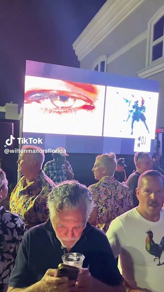 #wiltonmanorsflorida #gay #wiltonmanors #welcometowiltonmanors #friendsofwiltondrive #wiltondrivefriends #hunterswiltonmanors #hunterswm #huntersnightclub