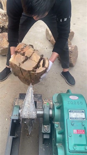 Wood splitter #machine