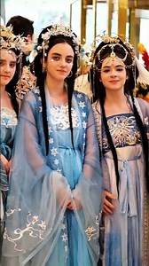Foreigners Fall in Love With Hanfu #hanfu #chinatravel