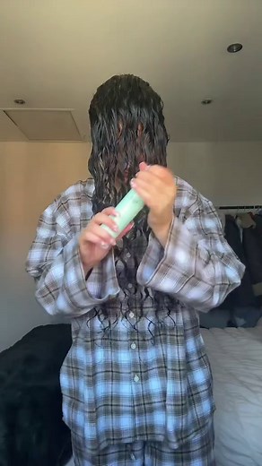 Transforming Straight Hair to Curls Effortlessly