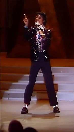4K Michael Jackson 2nd Moonwalk 1983