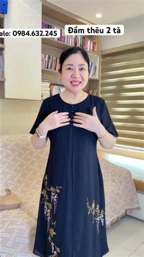 Elegant embroidered two-panel dress for middle-aged women #middleagedfashion