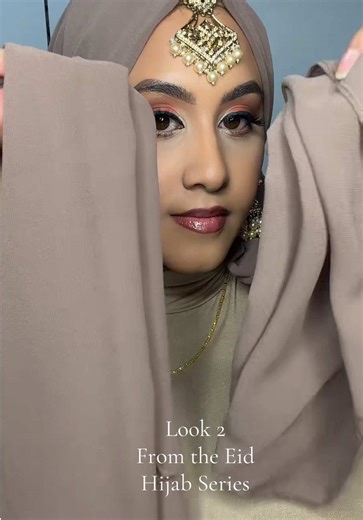 Chic Hijab Styles for Eid with Chiffon and Jewelry