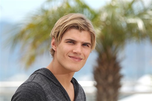 Actor Chris Zylka arrested while ‘foaming at the mouth,’ facing multiple felony charges