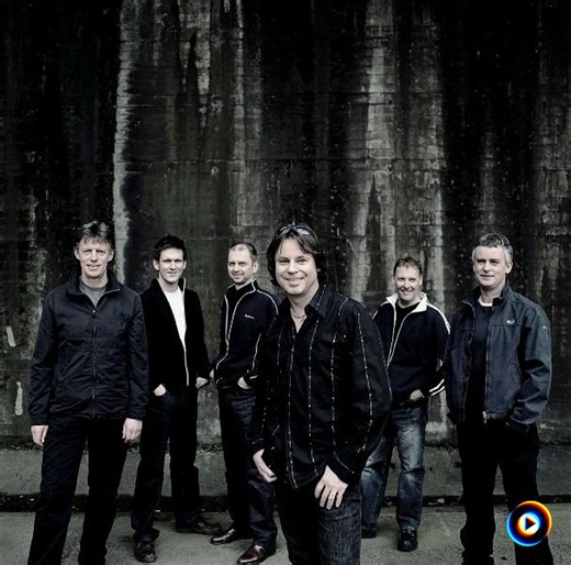 Medley: Stepping Down the Glory Road  Dance Music by Runrig