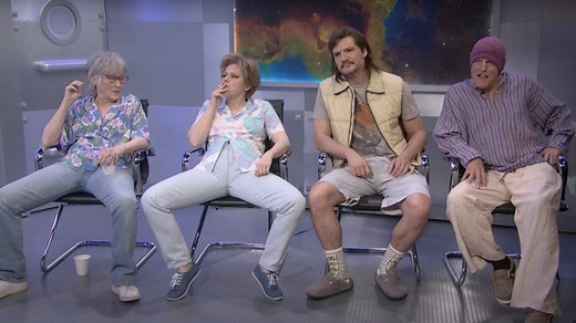 'SNL's new 'Close Encounter' sketch introduces Kate McKinnon's mother Meryl Streep