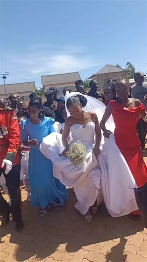 Highlights of a Memorable Army Wedding Ceremony