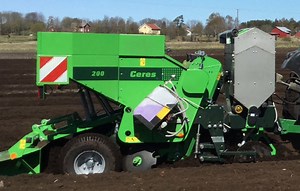 Uniekum Landbou Masjiene (Pty) Ltd | Agricultural Machinery: AVR Ceres 200M