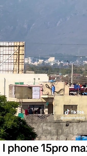 I phone 15pro max zoom 😱🫢#15promax #zoomchallenge #iphonetricks