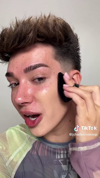 Powder Puffs for liquid foundation…? 🤨🤯 #makeup @beautykillsmua | powder foundation