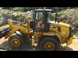 Cat® 910K and 914K Compact Wheel Loaders at Work