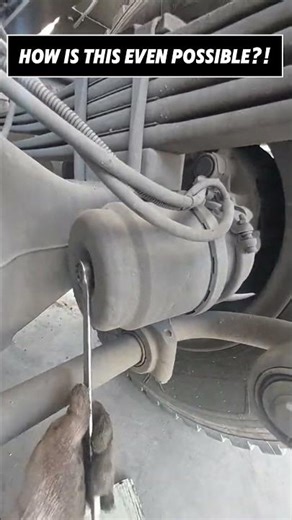 Handbrake stuck on your truck Mercedes Actros MP2