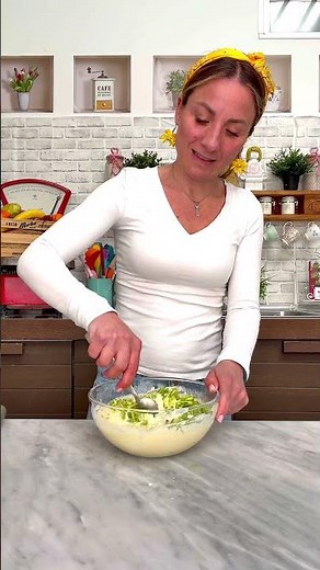 ZUCCHINI PANCAKES: QUICK AND EASY! 🥒🥞✨