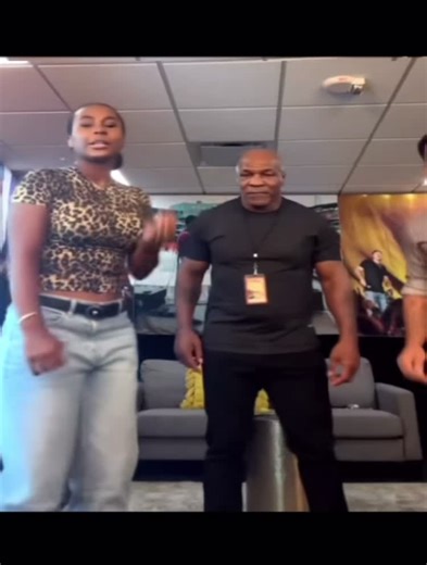 Exploring Pop-Up Effects in Boxing Edits