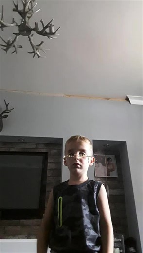 Jellyfan 001 (@jellyfan001yt)’s videos with Laxed - Jawsh 685