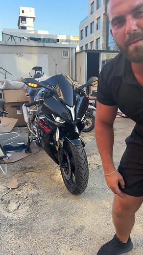 Venom 250 RR Motorcycle: Features, Sound, and Performance