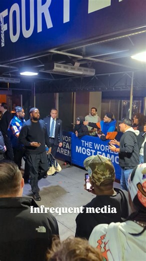 infrequent media on Instagram: "I don't own the copyright to this music audio song 🎶 Fabolous is an American rapper and songwriter, Raised in Brooklyn New York City, he first gained recognition for his ability to perform live on DJ Clue' s record label Desert Storm Record , in a joint venture with Elektra Record. @myfabolouslife New York City MSG Knicks Nation. #brooklyn #fabolous #msg #djcluemixtapes #knicksnation #nyc #newyork #newyorkcity #msg #madisonsquaregarden #musicislife #rapper #explo