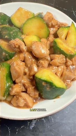 Chicken zucchini stir fry 🥰 easy to make and delicious 🤤🔥 #asianrecipes