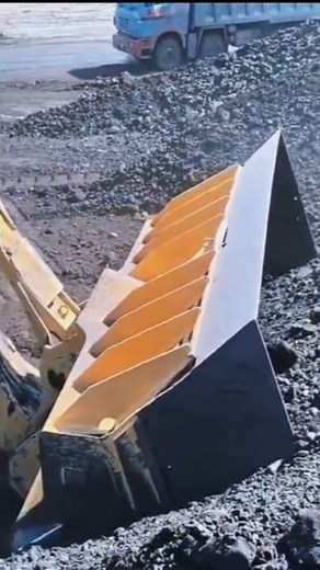 8K views · 26 reactions | You won’t believe how fast this thing works. #FastLoaders #CoalBoss #fblifestyle | Miraculous Things | Facebook