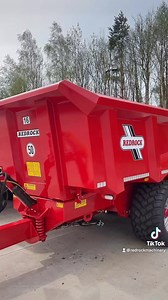 FROM TIN TO TRAILER 🚨🔥😍 #agri #trailer #redrockdoesitbest #redrockmachinery #dumptrailer #farmlife #farming #fyp | Redrock Machinery
