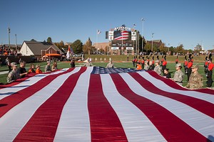 Combat veterans may face mental health challenges. Here’s how to support them