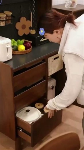 #ModularFurniture #DiningRoomUpgrade #HomeOrganization #ModernLiving #ApartmentDecor #Shorts #CUUMY