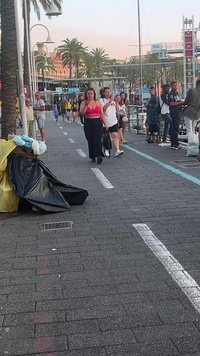 6.7K views · 204 reactions | The trash man prank 藍藍藍 #zamonination1 #reelsvideo #funnyvideos #pranks #viral #prankvideo #funny #scherzo video completo su YouTube Disclaimer: I have the full right to use this content as this content was created by me Zamonination1 | Zamonination1 | Facebook