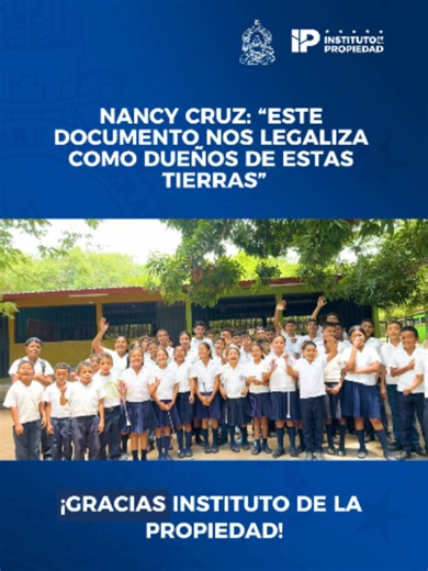 🏫📜 Para Nancy Xiomara Cruz, recibir el título de propiedad representa seguridad y tranquilidad para el Centro Básico 18 de Noviembre de El Nance, Olanchito, Yoro. Un documento que brinda certeza sobre las tierras donde funciona el centro educativo y que hoy celebran con orgullo. #IP #UnGobiernoQueHace #HondurasNosUne
