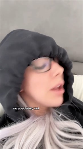 28K views · 948 reactions | That’s one way to help my back pain  | Turtlegirlfit | Facebook