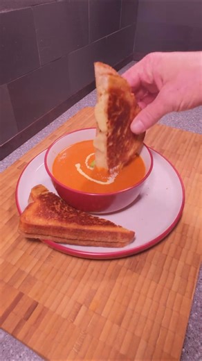 Perfect Grilled Cheese Sandwich | Forking Easy | #forkingeasy #getforked