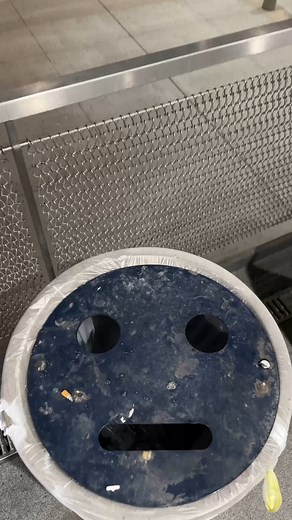 16K views · 96 reactions | The garbage has a face! 﫥 #whatsinside #garbagecan | What's Inside? | Facebook