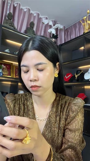 Hello 🥰💚 | Sundra Jewelry