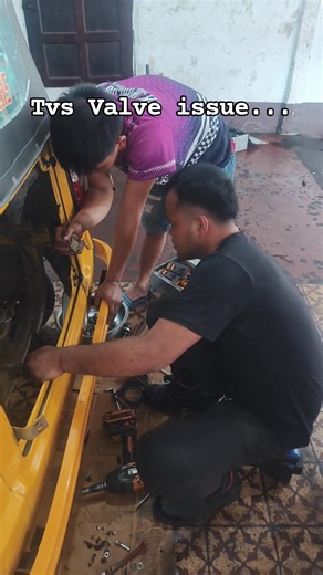 Kadaghan najud ko naka incounter ingon ani basta tvs, tips lang sa mga user's nato sa tvs, mas maayo pa refresh Head 2-3 years, mag ilis ug varbola. kay sama ani, kosug ang dagan mi kalit ug kapalong, na disgrasya na diay ang makina 😏 #triwheelspecialist #TVSKingDeluxe #MechanicTips #trusttheprocess | Robb Engine Works