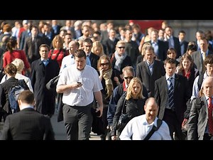 Study finds just one person staring at the phone on a pavement can send a crowd into chaos