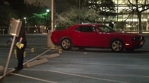 HPD: 1 dead, 2 injured in street shooting near Houston nightclub