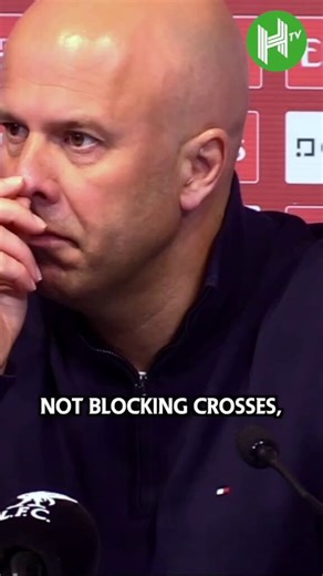 Reporter to Arne Slot: 🗣️ "Not blocking crosses, not tracking runners and things like that, they are the basics of football. The very basics of football, whether you're playing at this level or in the park. As a coach, when you ask yourself tonight, why your players aren't doing the basics, what's your answer?"