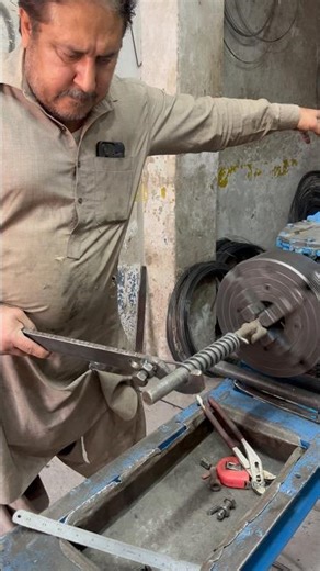 Old Lathe, Real Skill, Perfect Spring - just skills #shorts #springmaking