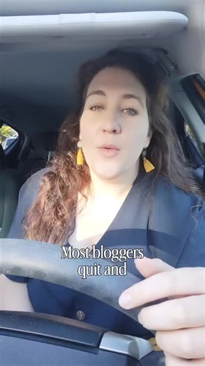 Here's why. Most bloggers quit. And it's not because they're not good enough. I've been blogging for 16 years and I'm a blog coach who works with women every single day to help them actually grow their blogs. And this is something I see all the time. Ive spoken to so many women over the years who started a blog full of excitement, full of ideas, genuinely loving it - and then quietly stopped. And when I ask them why? It usually comes down to one of three things. ⭐ They felt completely alone in i