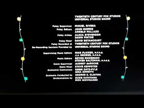 Deck the Halls (2006) End Credits