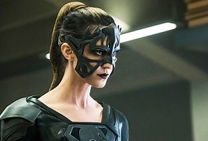 Supergirl's Odette Annable Previews The Arrival Of A Second Worldkiller, Flirts With The Idea Of Alex And Sam - TVLine