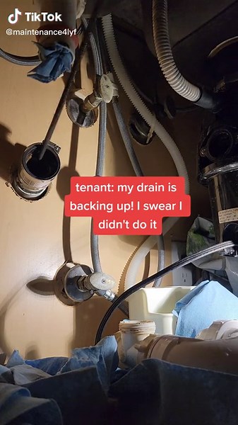 #drain #cloggeddrain #clog #maintenance #maintenanceman #maintenancetok #maintenance4lyf #apartment #fyp #draincleaning