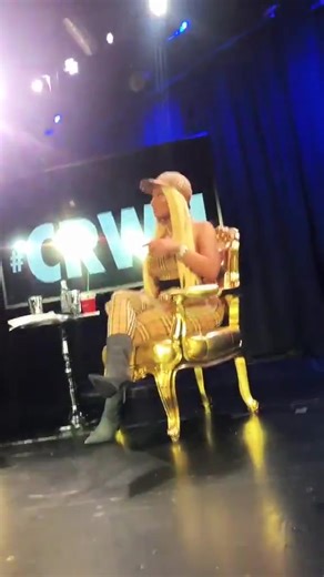 burberry plaid#nickiminaj #barbz #fyp ##algorithm #nickiminajedit