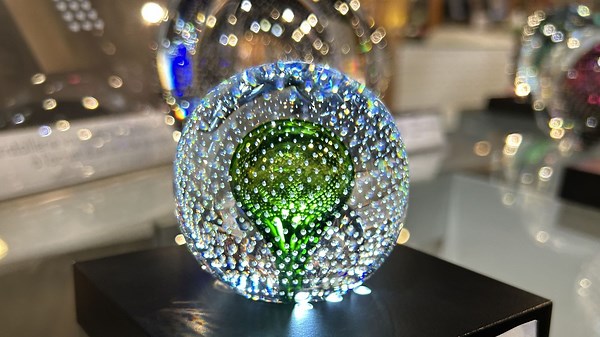 200 ans d’histoire et de cristal au Val Saint-Lambert à Seraing - RTBF Actus