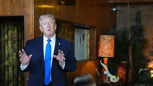 Trump tours Elvis Presley's Graceland in Memphis, a detour during Iran war and airport turmoil