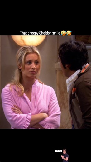 Couch Criticss on Instagram: "Did you know 👇👇 [ 🎬 SHOW PROFILE: THE BIG BANG THEORY 🎬 ] ​IMDb Rating: 8.1/10 | Rotten Tomatoes: 81% ​Cast: Jim Parsons, Johnny Galecki, Kaley Cuoco, Simon Helberg, Kunal Nayyar. ​THE STORY: THE SECRET OF THE "ALIEN PIN" ​If you look at the collar of Howard Wolowitz’s shirts, you’ll notice he almost always wears a small, silver alien head pin. Fans spent a decade coming up with wild theories about it—thinking it was a hint that Howard was an alien or a tribute 